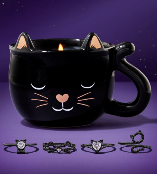 Duftkerze Black Cat Mug Katze mit Überraschungs Ring von Charmed Aroma, Kerze mit Schmuck