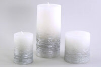 Stumpenkerze, handgemacht Weiss-Silber-Metallic 14 x 6,8 cm - Kerze für Adventskranz, Kerzen