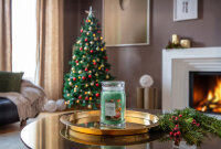 Tree Trimming - Yankee Candle Limited Edition Signature Duftkerze im Glas (groß) - Kerze mit Brenndauer bis zu 80 Stunden